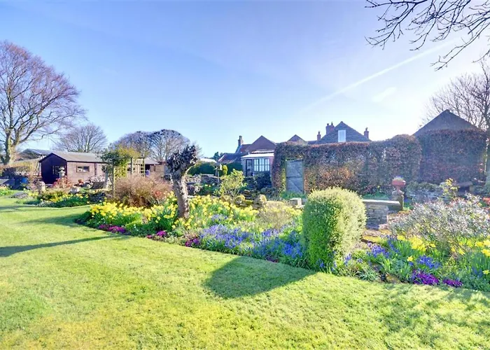 2 Bed In Scarborough Oc-Sa491